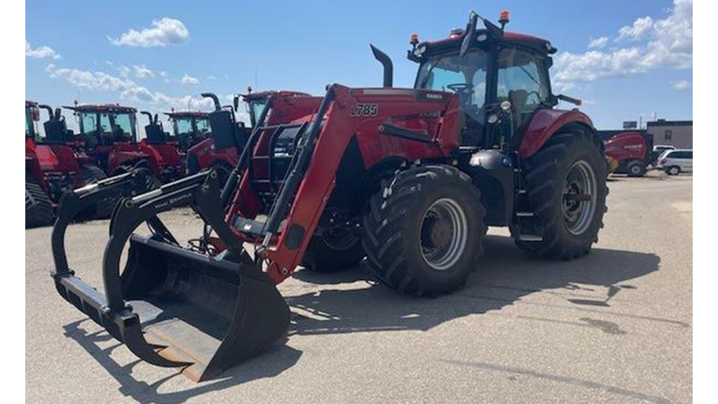 2022 CASE IH Magnum 200 Tractor